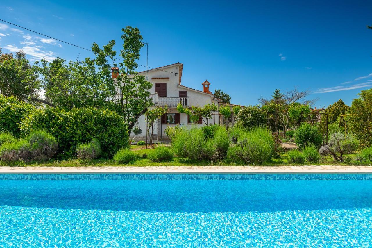Apartmani Martina Porec Ngoại thất bức ảnh