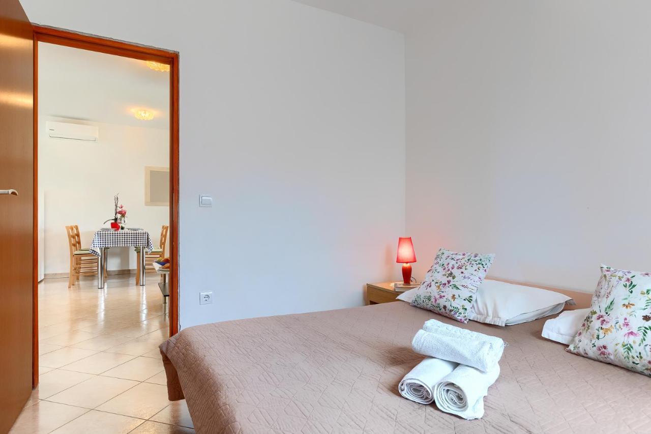 Apartmani Martina Porec Ngoại thất bức ảnh