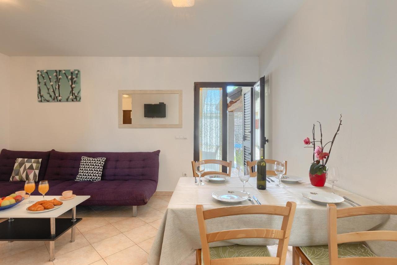 Apartmani Martina Porec Ngoại thất bức ảnh
