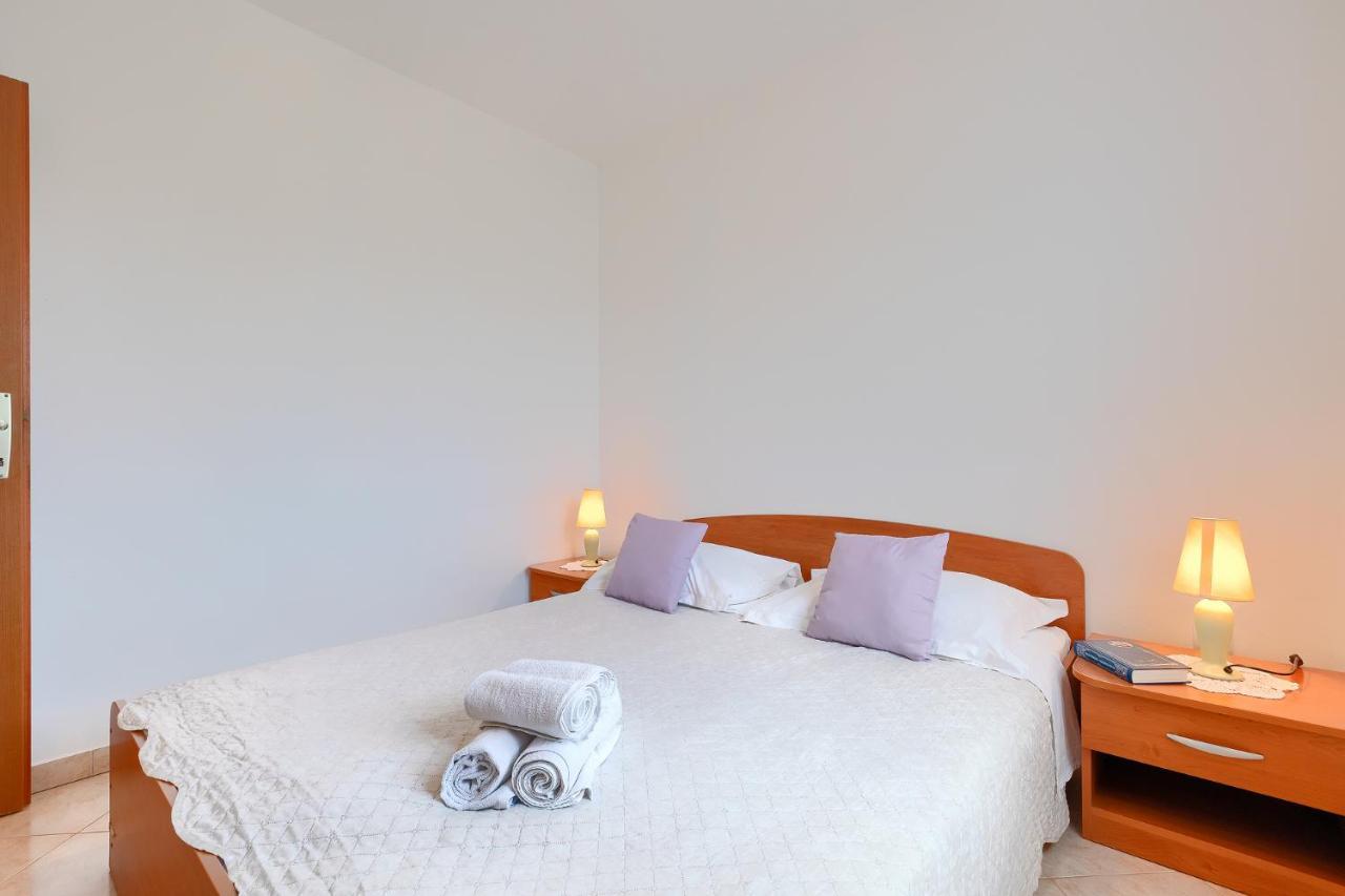 Apartmani Martina Porec Ngoại thất bức ảnh