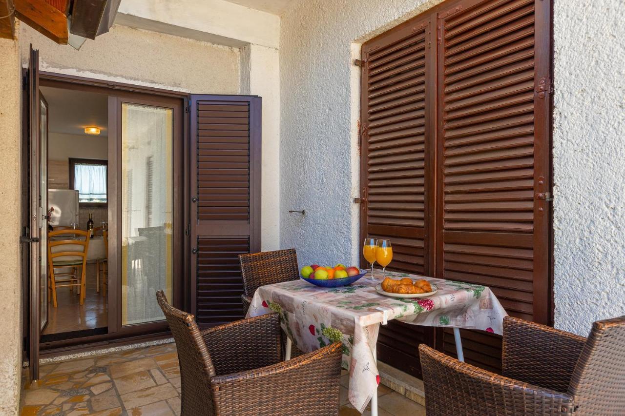 Apartmani Martina Porec Ngoại thất bức ảnh