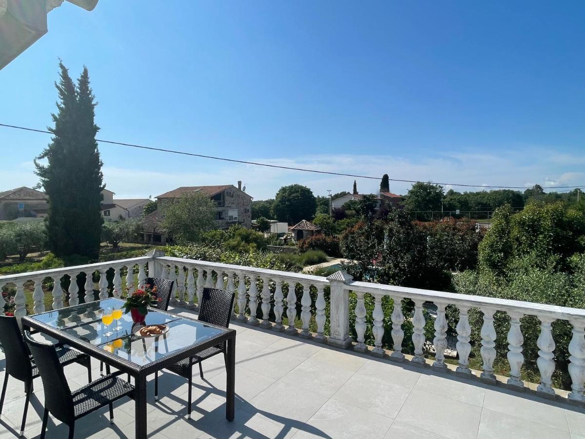 Apartmani Martina Porec Ngoại thất bức ảnh